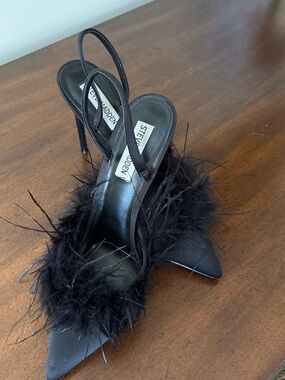 Steve Madden Black Feathered Pointed Slingback Heels